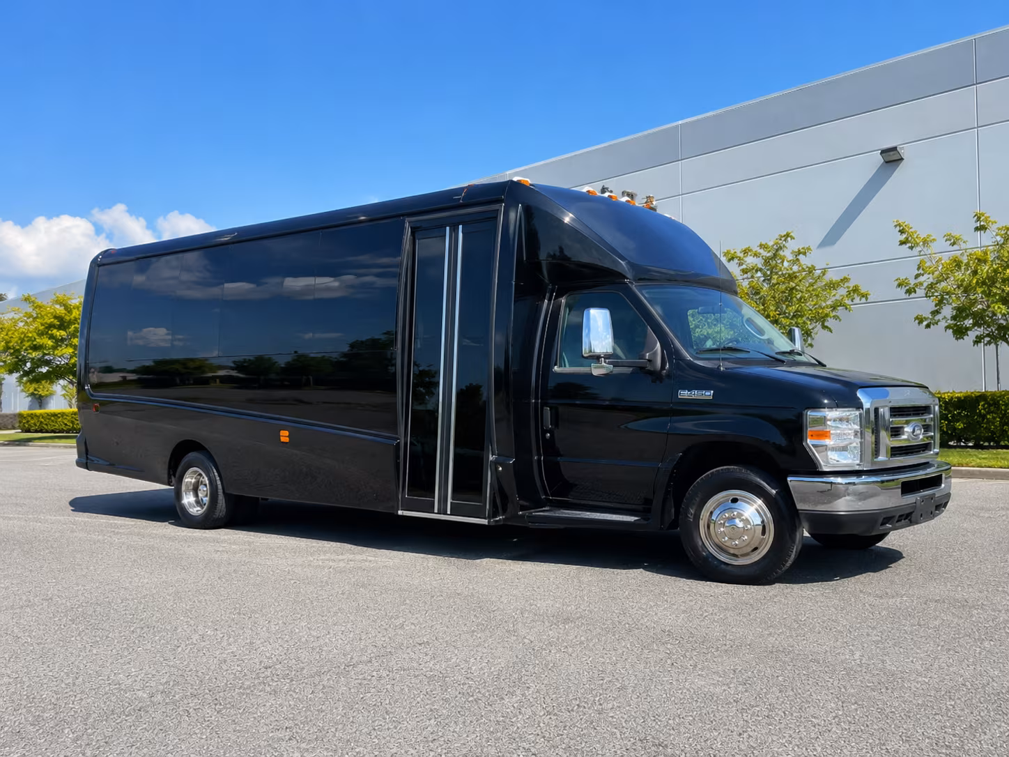 Bossier City Homecoming & Prom Party Bus Rentals