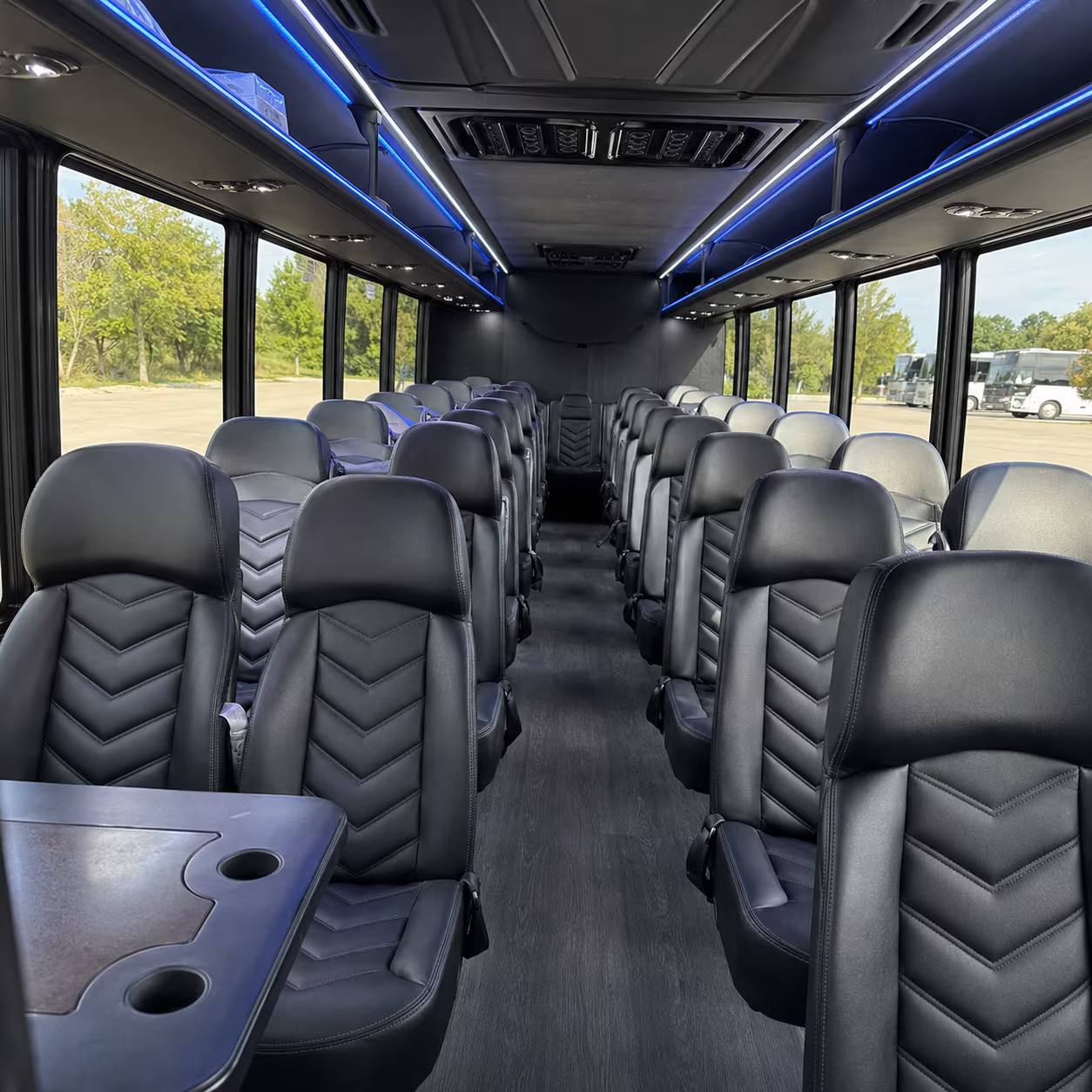 Shreveport Airport Shuttle & Transportation party bus exterior