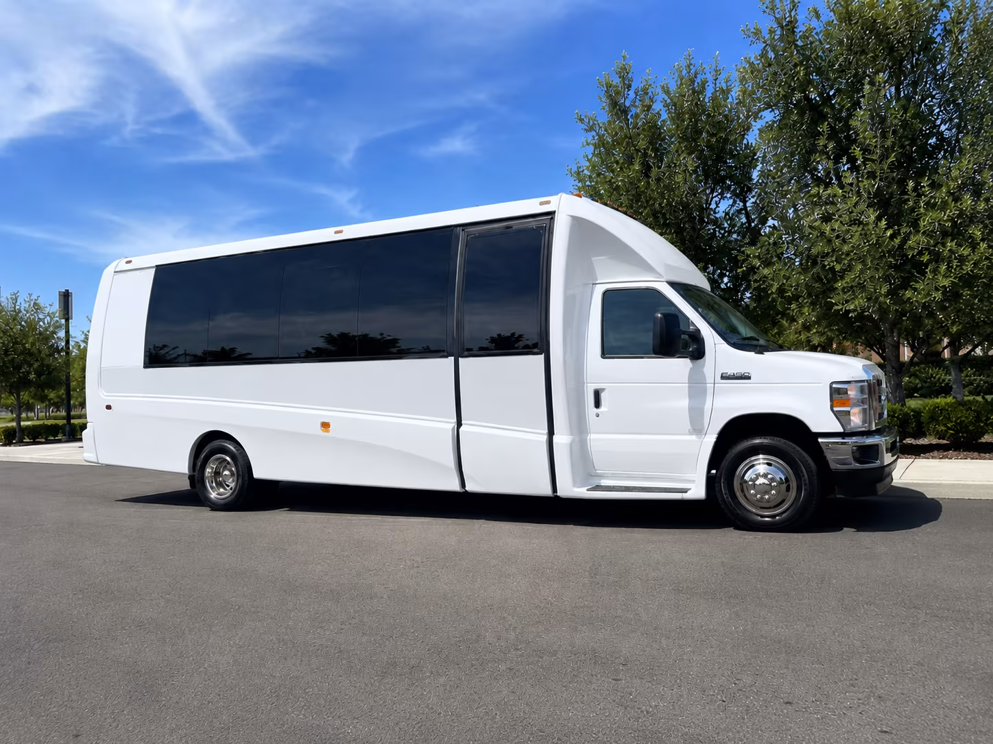 Shreveport Airport Shuttle & Transportation party bus exterior