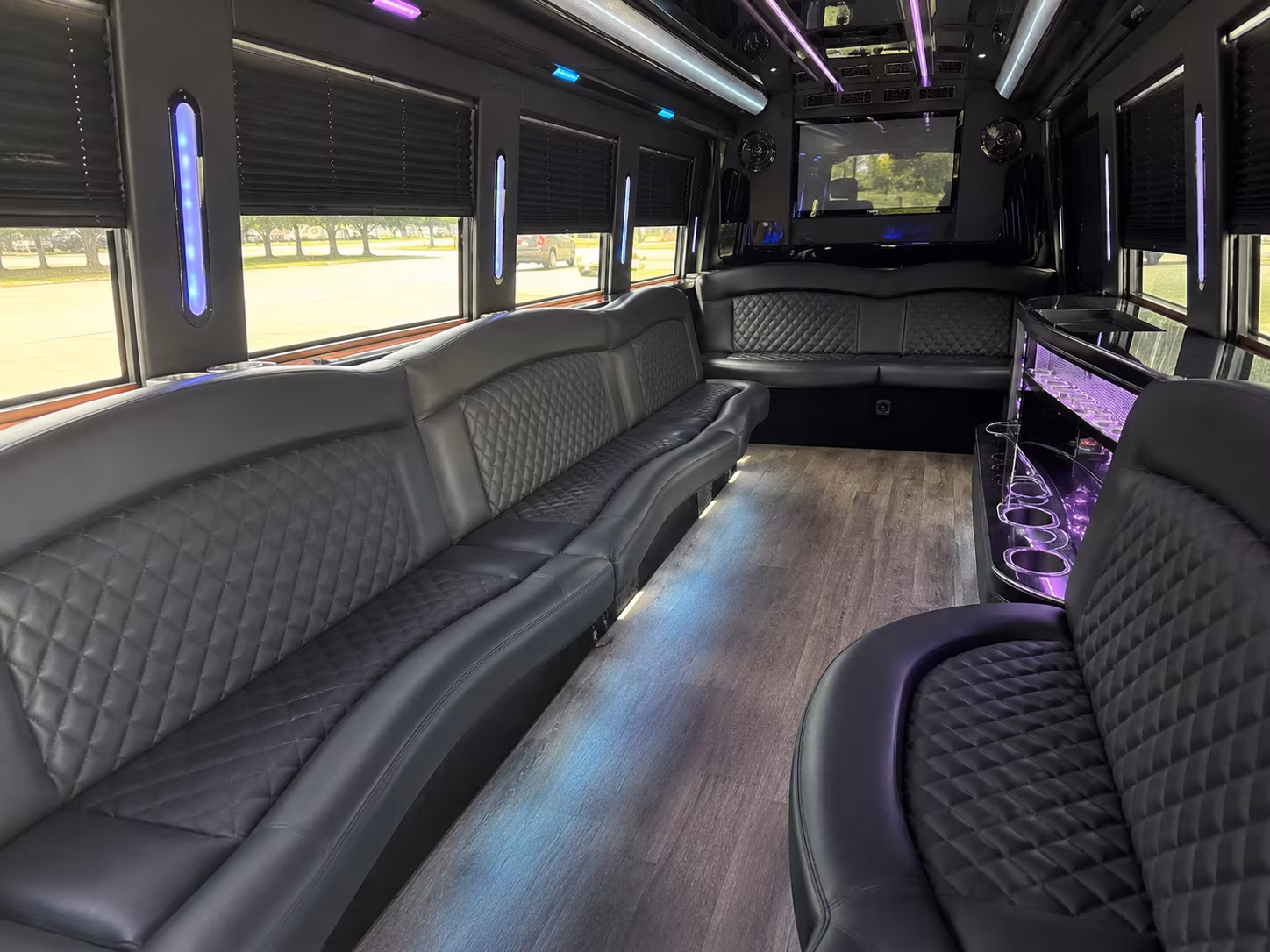 Shreveport Birthday, Sweet 16, & Quinceañera Transportation party bus exterior